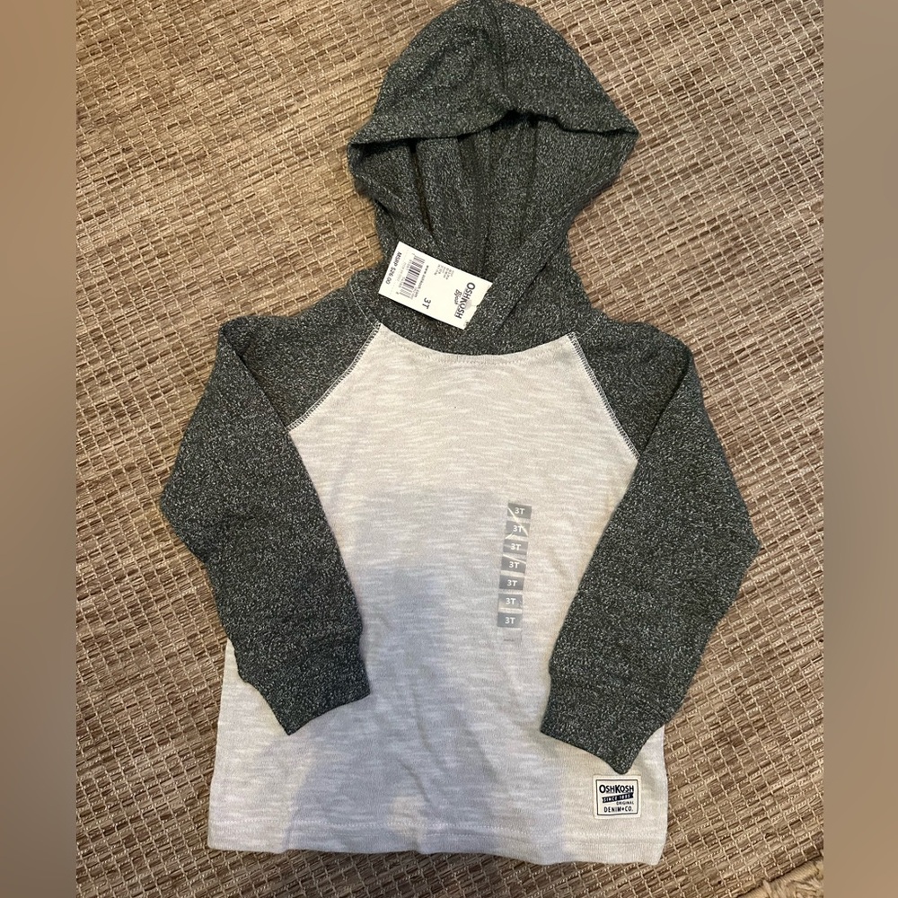 OshKosh Boys 3T Hooded Shirt
New with tags
